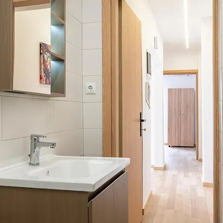 Topfix Luxury 1 Apartment *